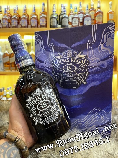 Rượu Chivas 18 Blue Hộp Quà Tết 2022